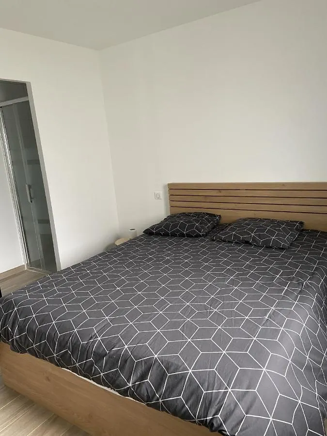 Appartement Avec Terrasse Vue Mer, Parking Prive Ploemeur
